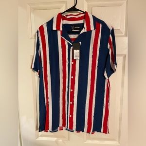 Men’s Size Small Original Use Button-down Shortsleeve Shirt